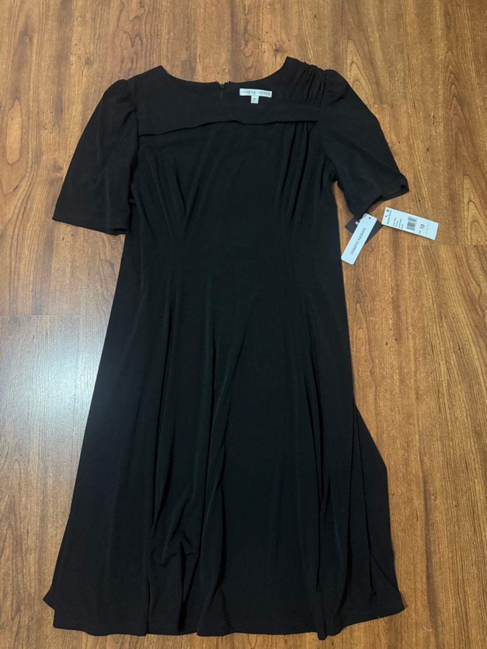 Sandra Darren Black Short-Sleeve Midi Dress